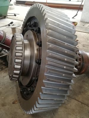 Ελικοειδής διάμετρος 560mm εργαλείων χάλυβα σφυρηλατημένων κομματιών χρωμίου 40 για το μύλο άλεσης σφαιρών